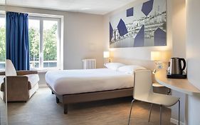 Brit Hotel Macon Centre Gare